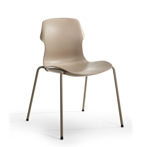 Stereo Chair - Stackable - Casamania - Do Shop